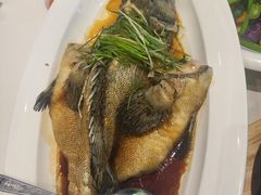 -万龙洲海鲜(大兴绿地缤纷城店)