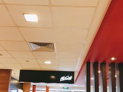 -麦当劳(汉口火车站候车室店)