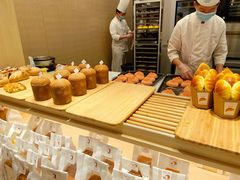 面包甜点陈列柜-好利来(熙地港店)
