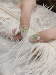 -U+nail优加专业美甲美睫