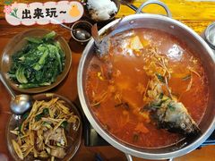 苗家酸汤鱼-苗湘食府(十年店)