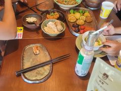 -包整·丝娃娃(一览甲秀楼风景店)