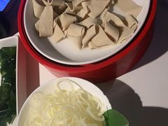 -九鼎轩脆毛肚火锅(南京东路店)