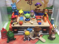 -泡泡玛特POPMART(上海环球港店)