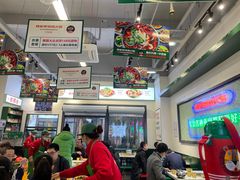 大堂-晓彭肥肠鸡·泡椒鸡火锅(水木天地店)