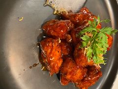 红酒泡沫牛仔粒-荟廷·晶萃(陆家嘴尚悦湾店)