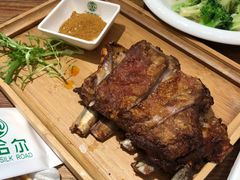 买苏拉提烤羊排-塔哈尔·新疆盛宴(城西银泰店)