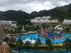 -荔波冰雪水世界主题乐园