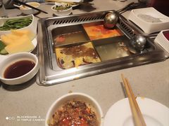 -海底捞火锅(宝龙广场夜宵主题店)