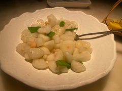 湖中三白-吴越荣记苏州菜·松鼠桂鱼 100% 活鱼现做(月光码头店)