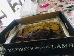 烤羊肩配土豆-Pedro's House of Lamb