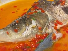 老坛剁椒蒸鲜活鱼头-老湘村·湖南土菜(天河维多利店)