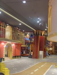 -哈尼鹿儿童乐园(长沙梅溪湖步步高店)