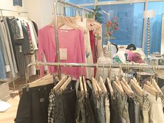 -眷顾自助服装工作室(中南金石国际广场A座店)