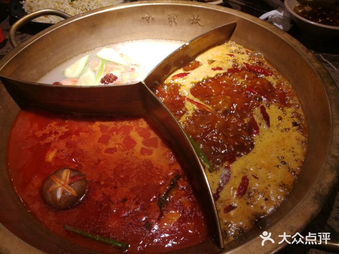 小龙坎老火锅图片