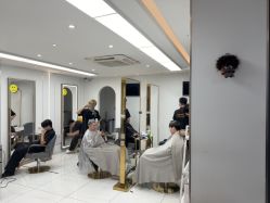 -阿三造型烫染•接发