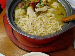 -周鱼小馆石锅酸菜鱼(活力汇店)