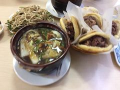 -闫家驴肉老店(华电一校店)