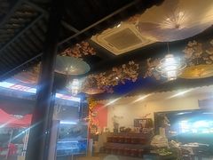 -老街烧烤大排档·地道湖北菜·龙虾馆(汉口火车站店)