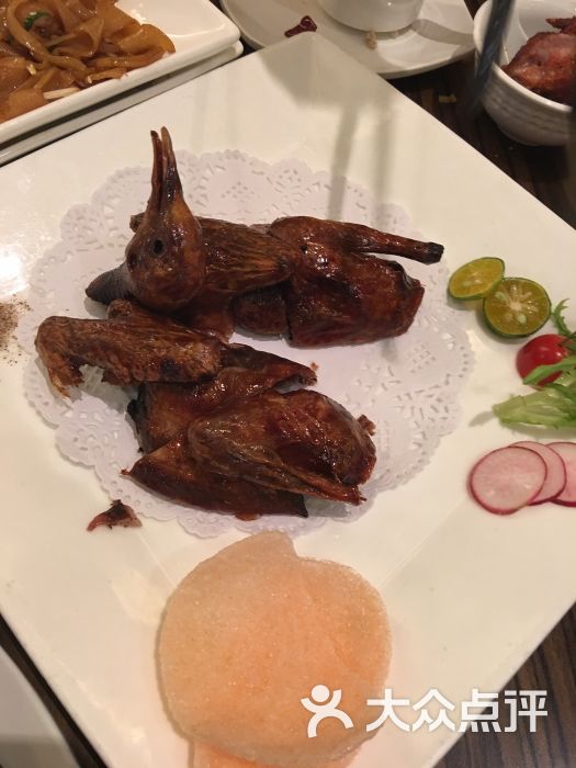 避风塘(日月光店)蜜制烤乳鸽图片 - 第4张