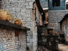 -高荡千年布依古寨旅游景区