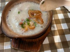 荔湾艇仔粥-新大咀港式茶餐厅(宝山万达店)