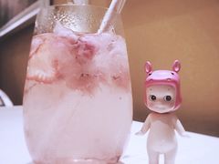 樱花荔枝气泡水-莫奈花园法式蛋糕