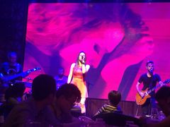 -爱啤精酿·民谣酒馆(滨江店)