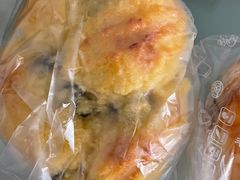 椰香提子-BONBON BAKERY