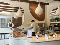 -VERIE BAKEHOUSE