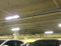 -欧尚超市苏州店停车场(金鸡湖路店)