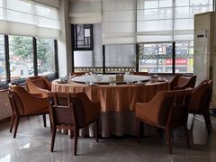 -粤盛海鲜平价店(洛溪食街店)