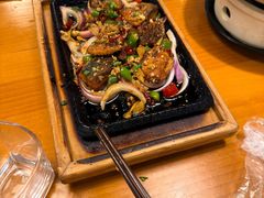 -莲餐厅·湖北菜·潜江小龙虾店(愚园路店)