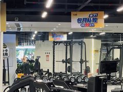 -超鹿运动(达信大厦店)