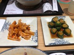 芥辣无骨鸭掌-陳八两面家(滨江天街店)