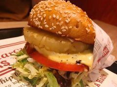 -The Habit Burger Grill 哈比特汉堡(复兴soho店)