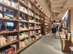 -茑屋书店(天目里店)