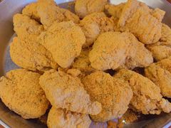 -BHC炸鸡(明洞总店)