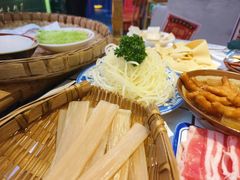 -巴卤社老火锅(财富店)