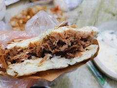 腊牛肉夹馍-清真盛志望麻酱酿皮·非遗老字号
