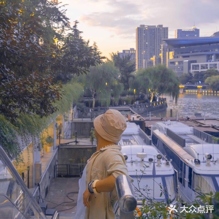 有晚霞的“武林门码头”🌄真的媲美欧洲的温柔