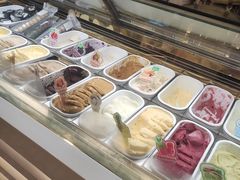-MADO冰淇淋咖啡馆(淘金店)