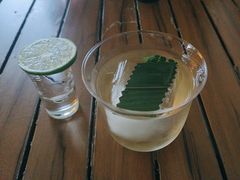 -Mx.cocktail bar