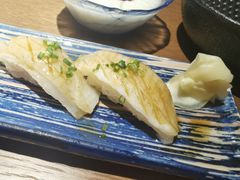 炙烤比目鱼裙边寿司-水之惠鲜鱼料理(王府大街店)
