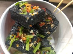 臭豆腐-黑色经典·长沙臭豆腐(粤华路店)