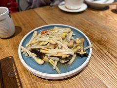 花生芽炒鸡枞菌-水木苼 蔬食料理