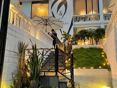 -Mark&Mars Restaurant