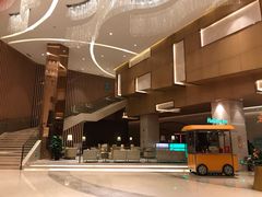 -苏州汇融广场假日酒店