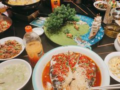 -呷湘厨·鱼汤捞饭·剁椒鱼头·辣椒炒肉(国家会展中心店)
