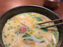 -银米·云南传统过桥米线(双廊黑金冠店)
